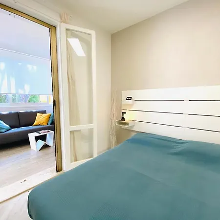 דירה Modernes In Einer Residenz Mit Swimmingpool 300 Meter Vom Entfernt *